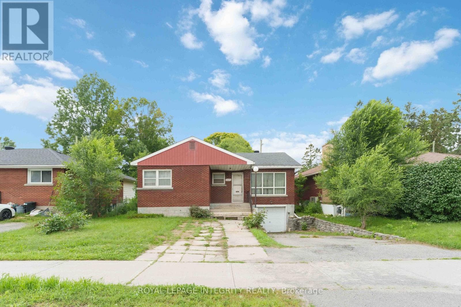 1274 WOODROFFE AVENUE — photo 2