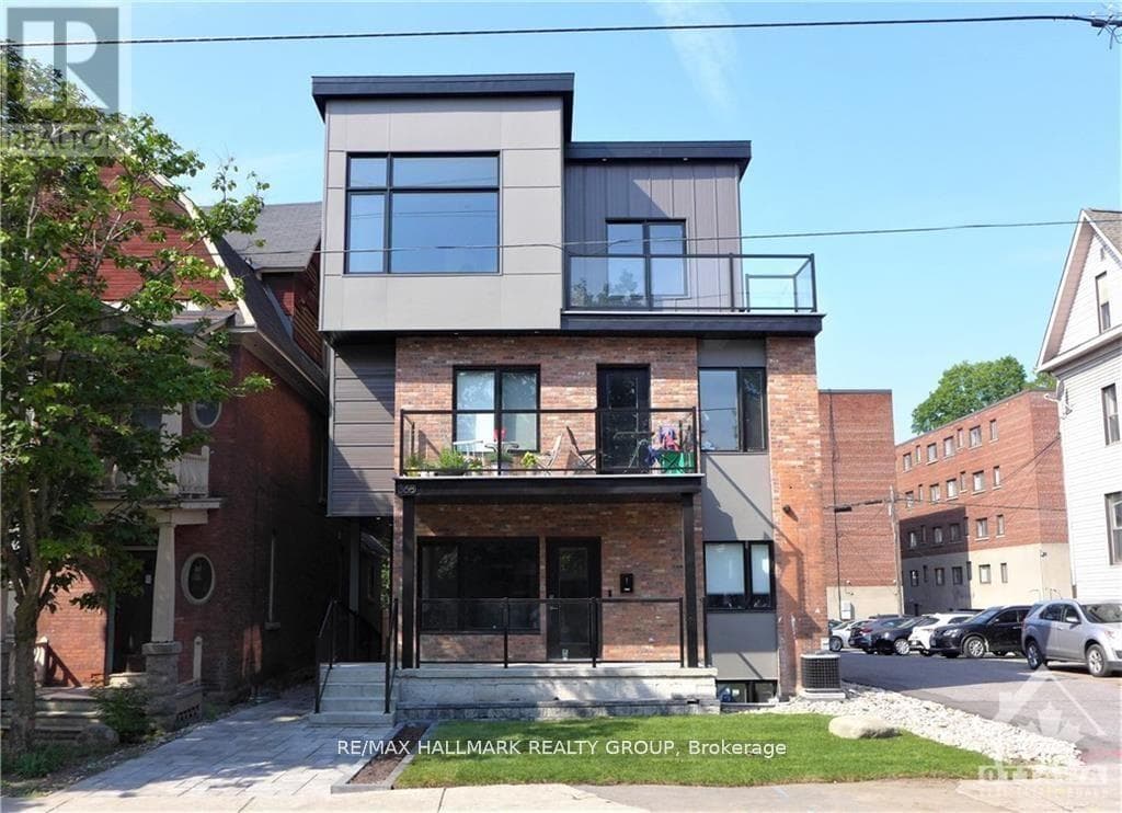 7 - 368 CHAPEL STREET — photo 1