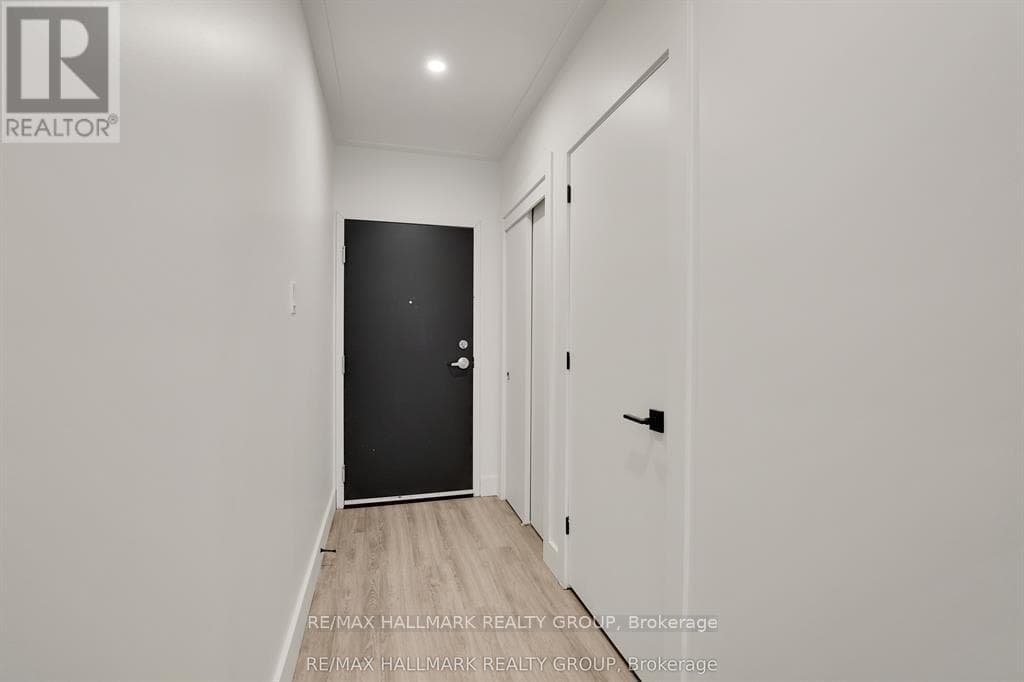 7 - 368 CHAPEL STREET — photo 3