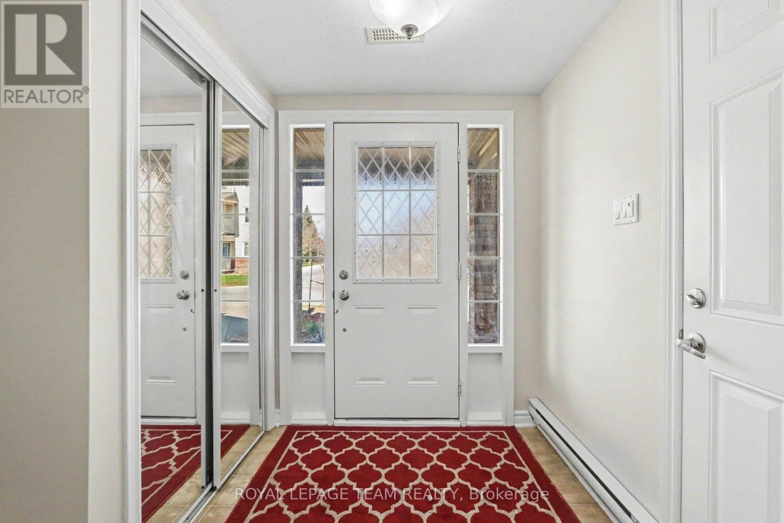 2100 MADRID AVENUE — photo 4