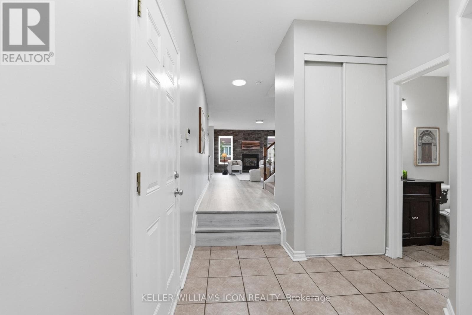 137 HARBOUR VIEW STREET — photo 2