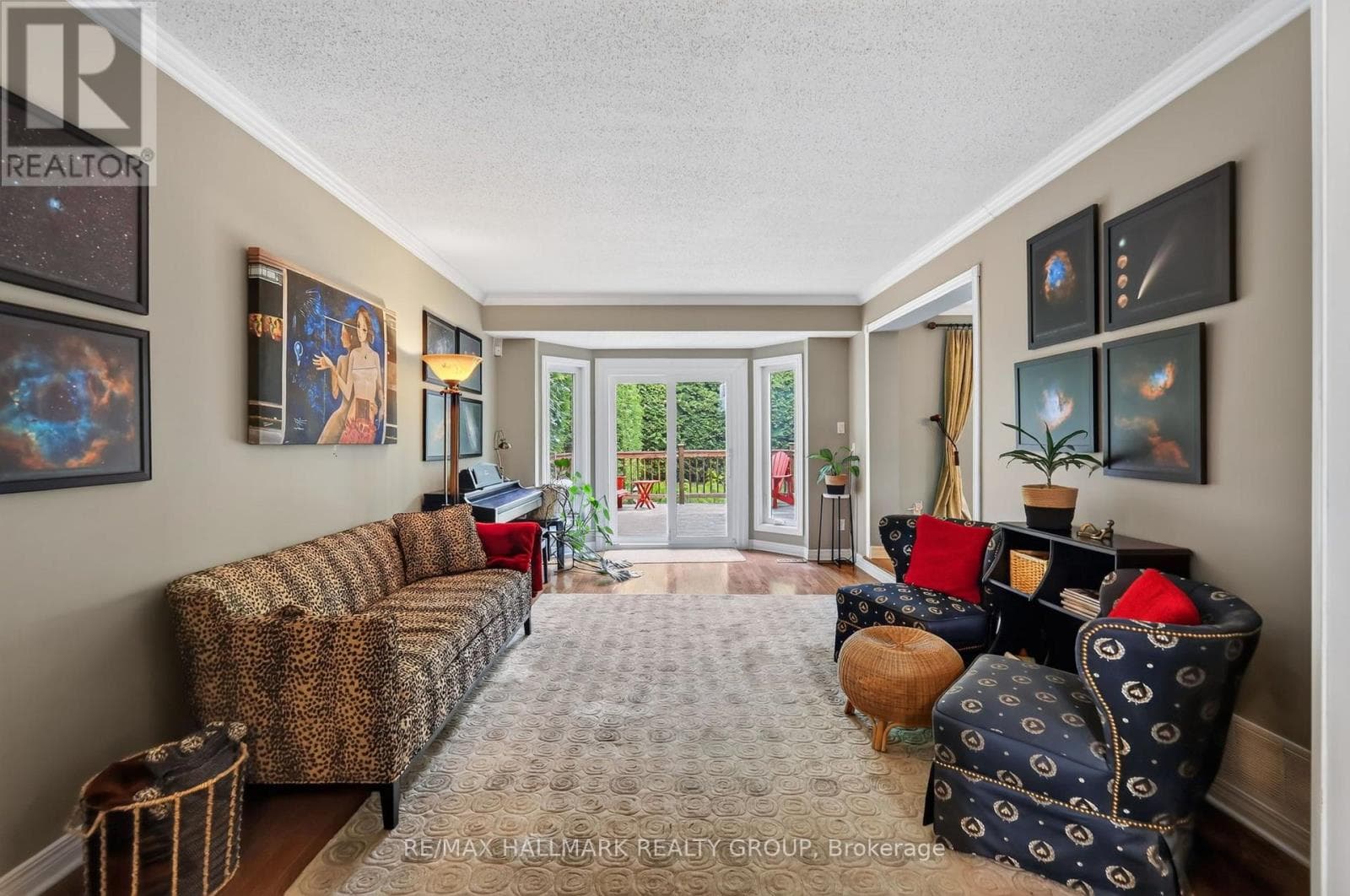 15 PEMBERTON CRESCENT — photo 3