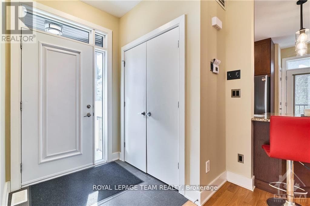 10 - 800 MELWOOD AVENUE — photo 4