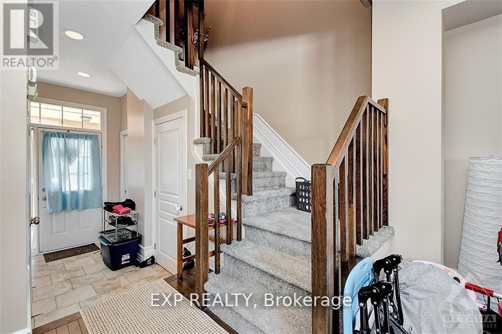 535 SALZBURG DRIVE — photo 3