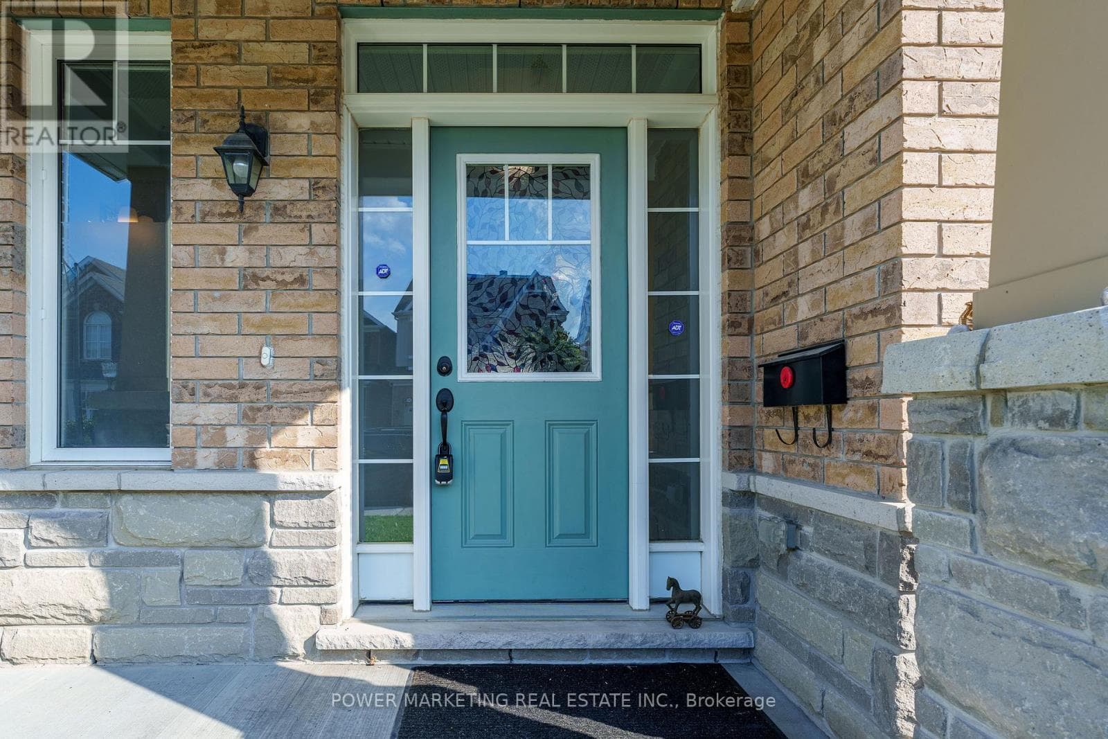 241 RUE DES SOLDATS RIENDEAU STREET — photo 3