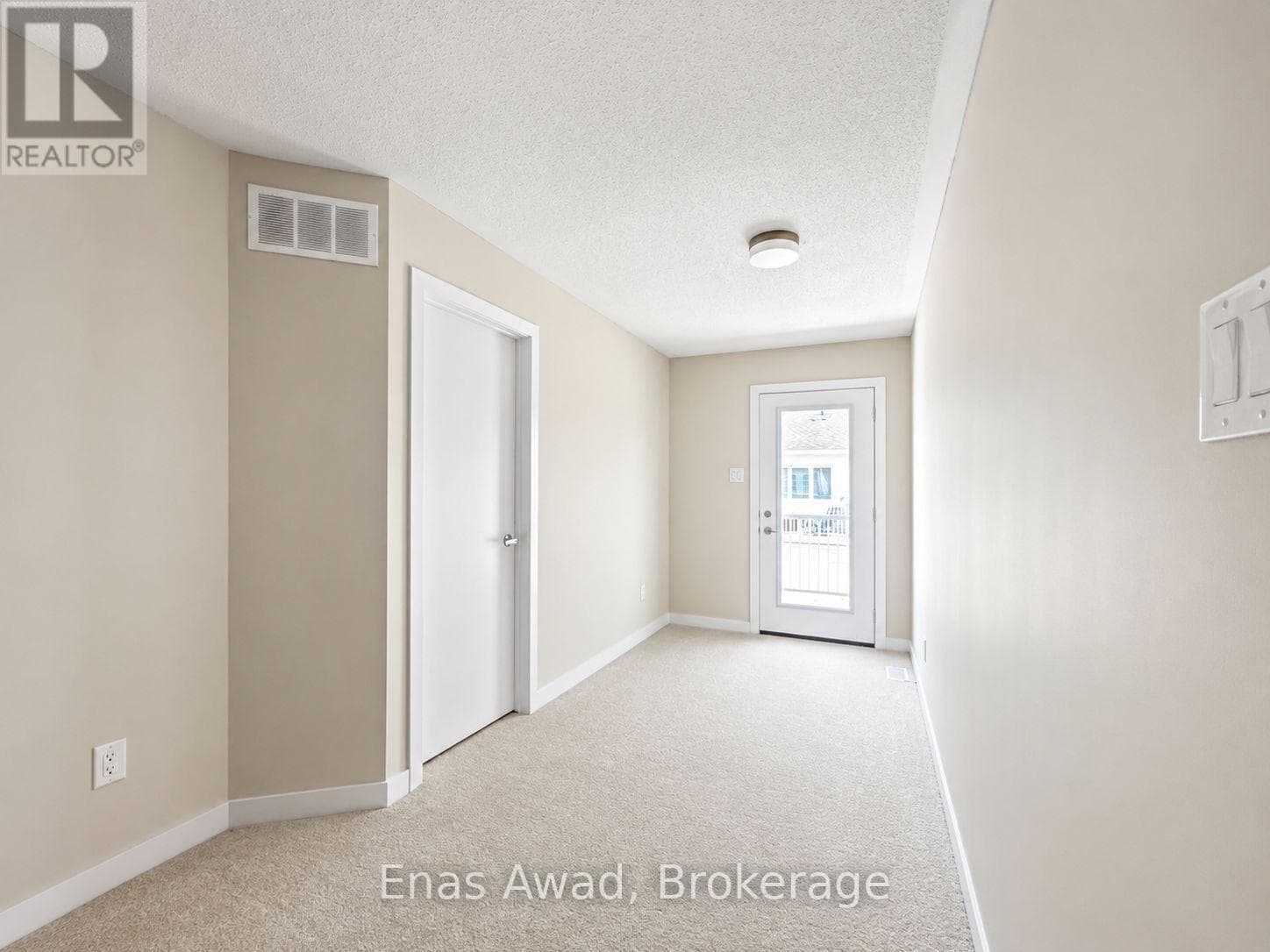 520 OLDENBURG AVENUE — photo 4