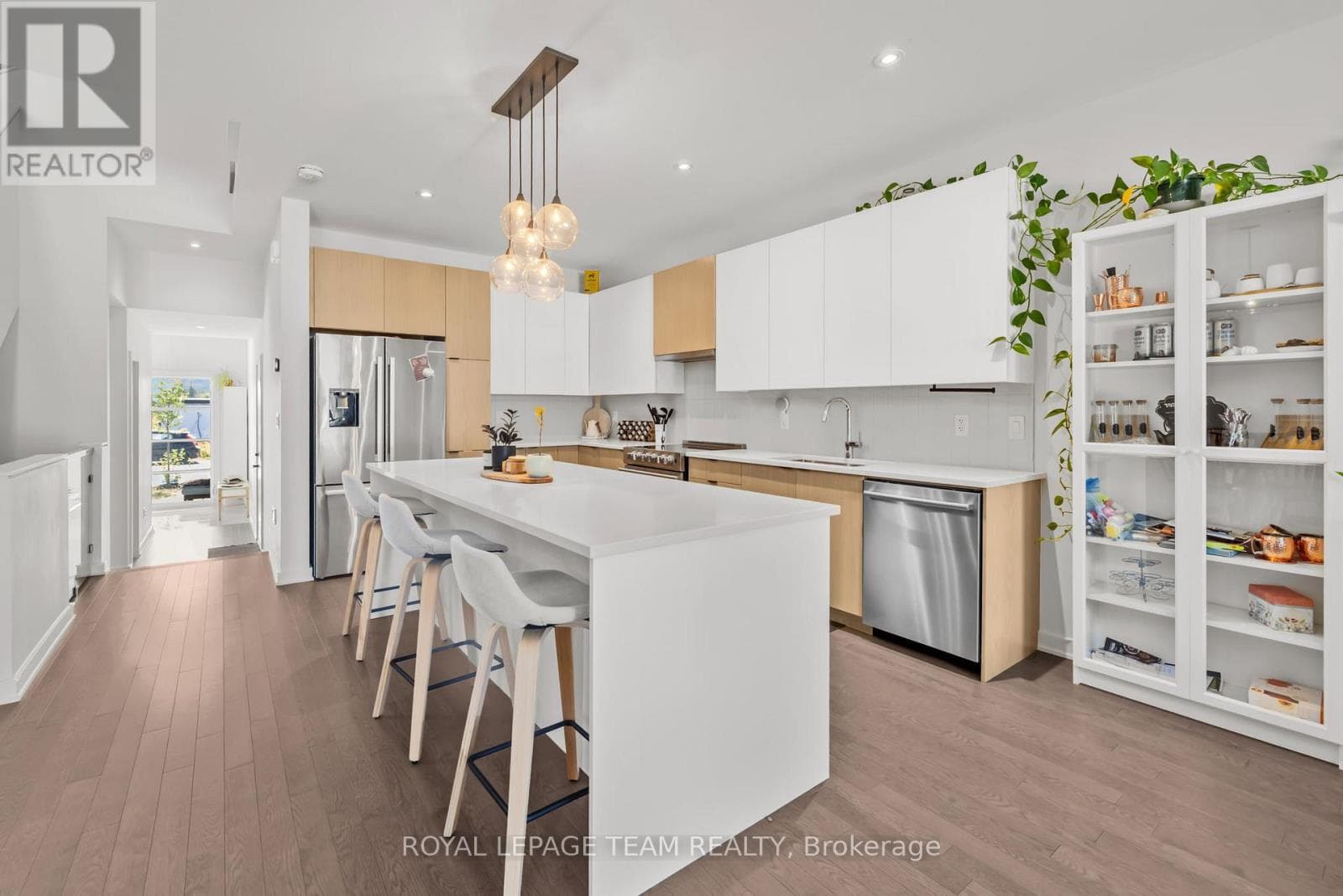 978 ACOUSTIC WAY — photo 3
