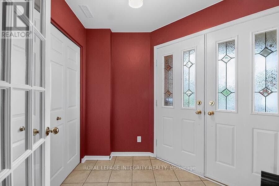 76 SADDLEHORN CRESCENT — photo 3