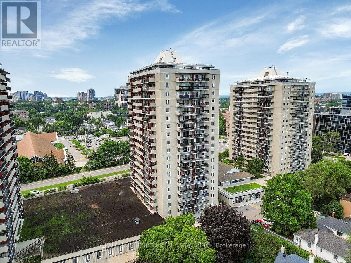 1702 - 158 B MCARTHUR AVENUE — photo 4
