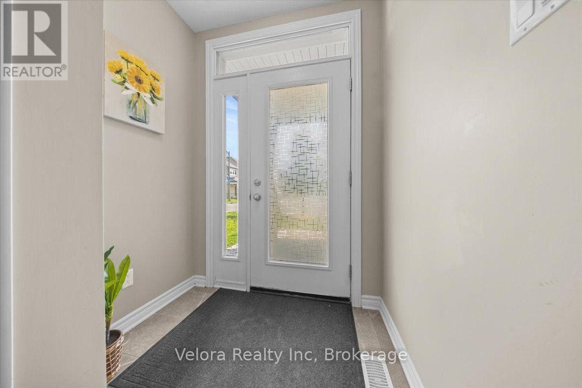 608 VIVERA PLACE — photo 4