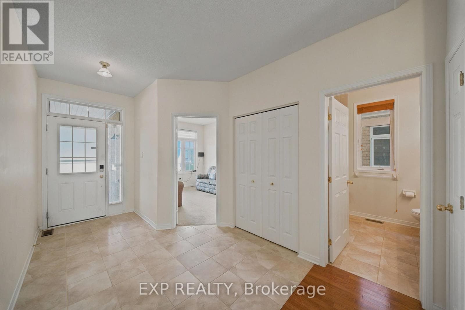 113 MAPLE KEY PRIVATE — photo 2