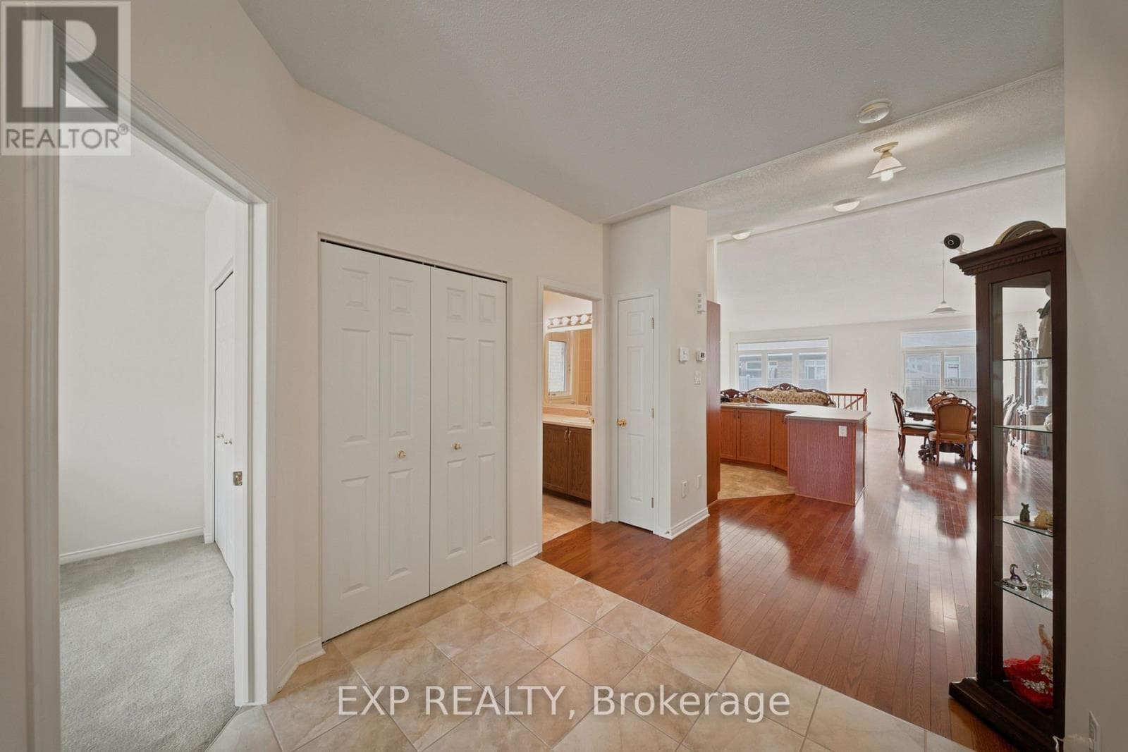 113 MAPLE KEY PRIVATE — photo 3