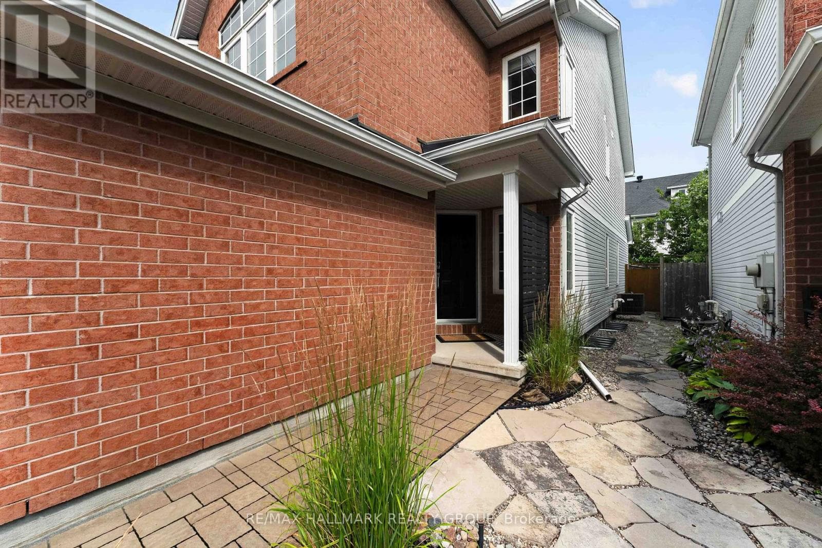 35 COLERIDGE STREET — photo 3