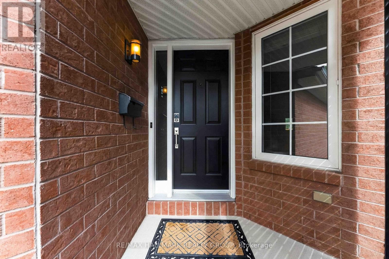 35 COLERIDGE STREET — photo 4