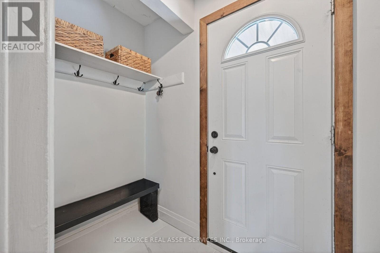 1126 WOODROFFE AVENUE — photo 4