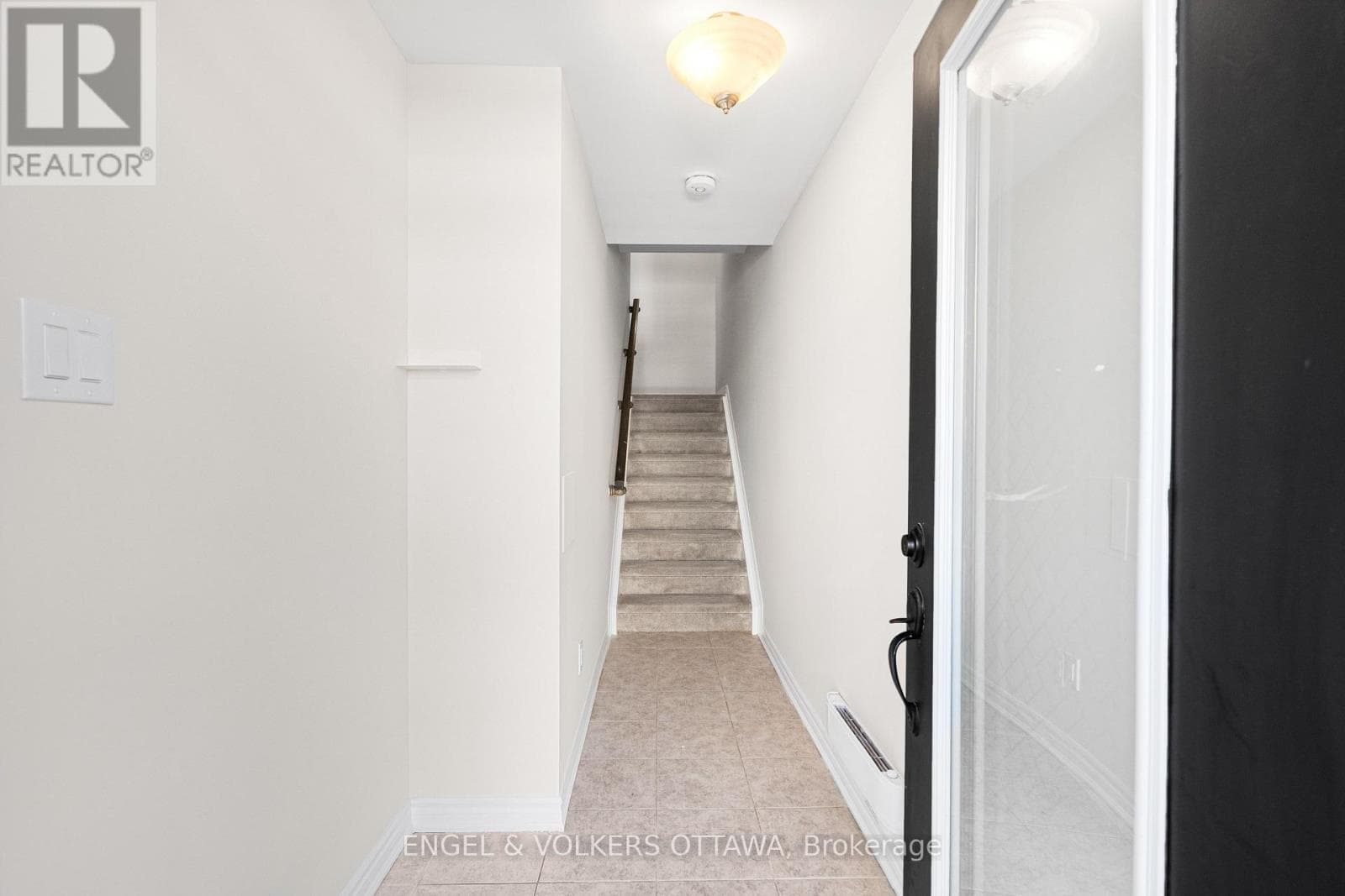 571 OZAWA PRIVATE — photo 3