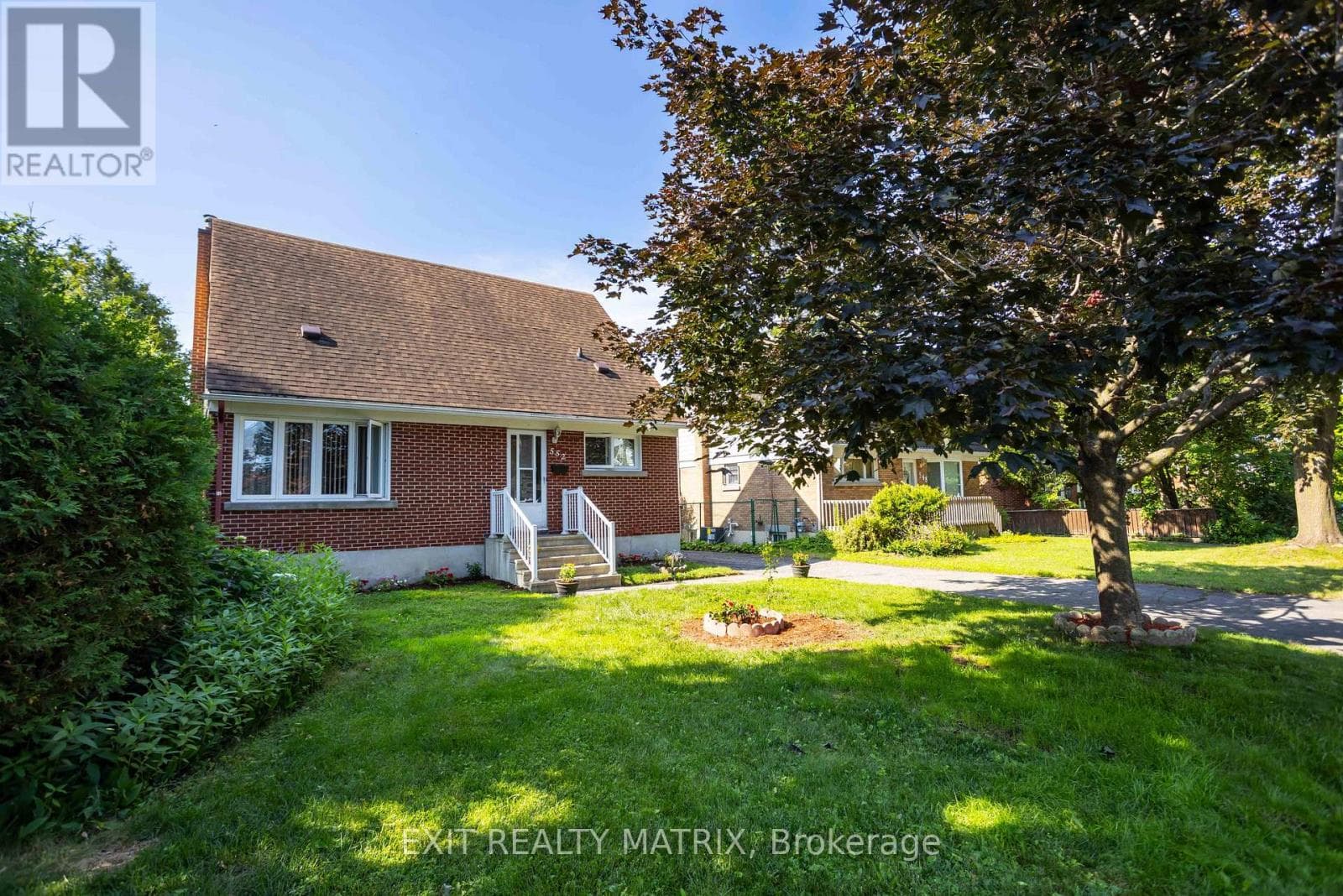 552 DUNBRACK STREET — photo 4