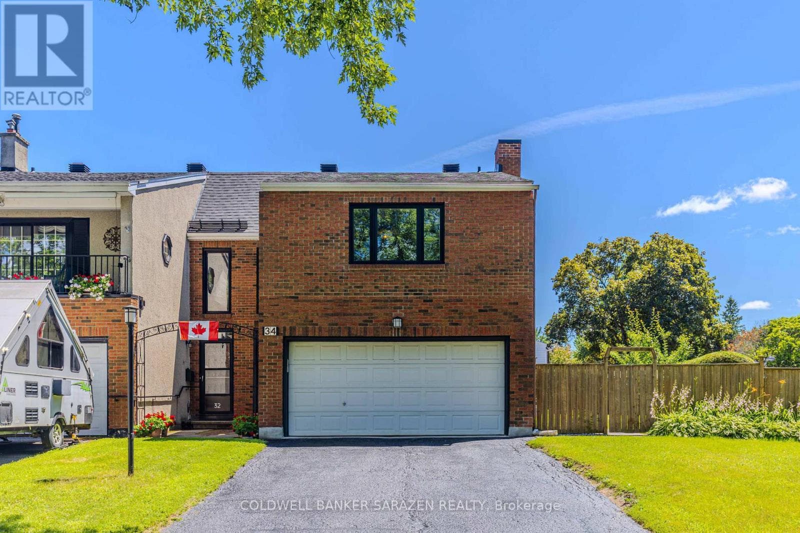 34 HOBART CRESCENT — photo 1