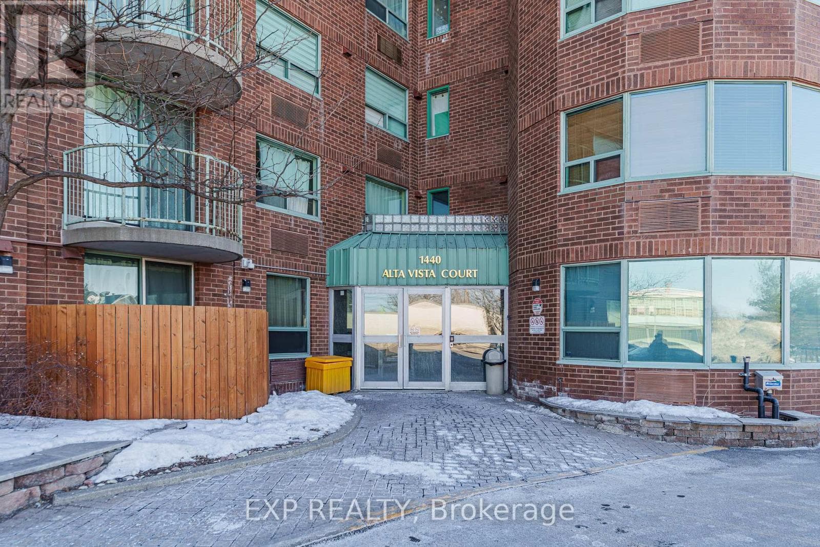 1004 - 1440 HERON ROAD