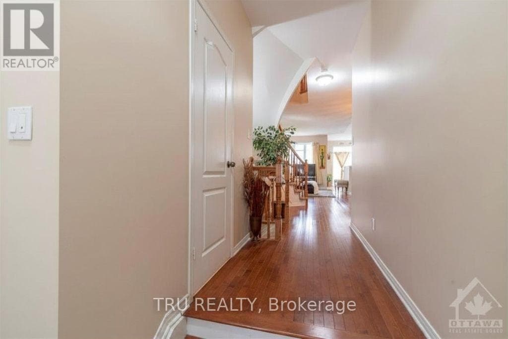 228 BERRIGAN DRIVE — photo 2