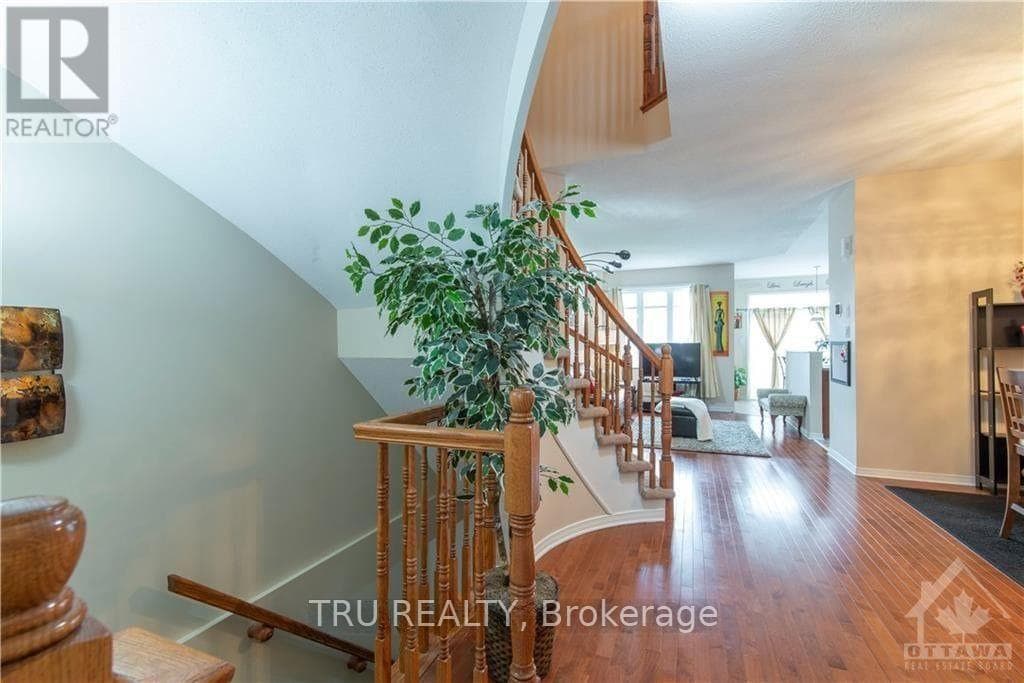 228 BERRIGAN DRIVE — photo 4