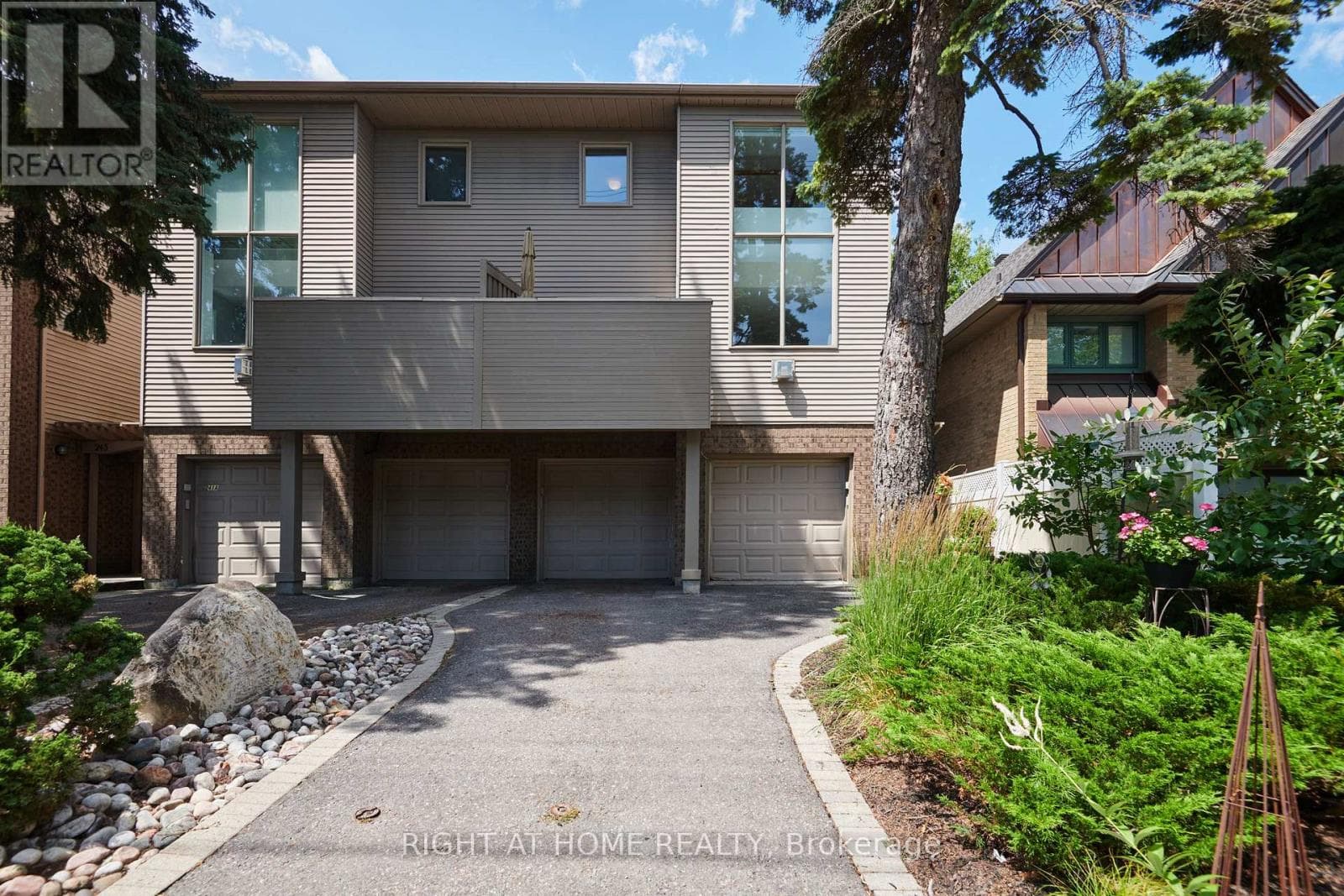 239A SUNNYSIDE AVENUE — photo 2
