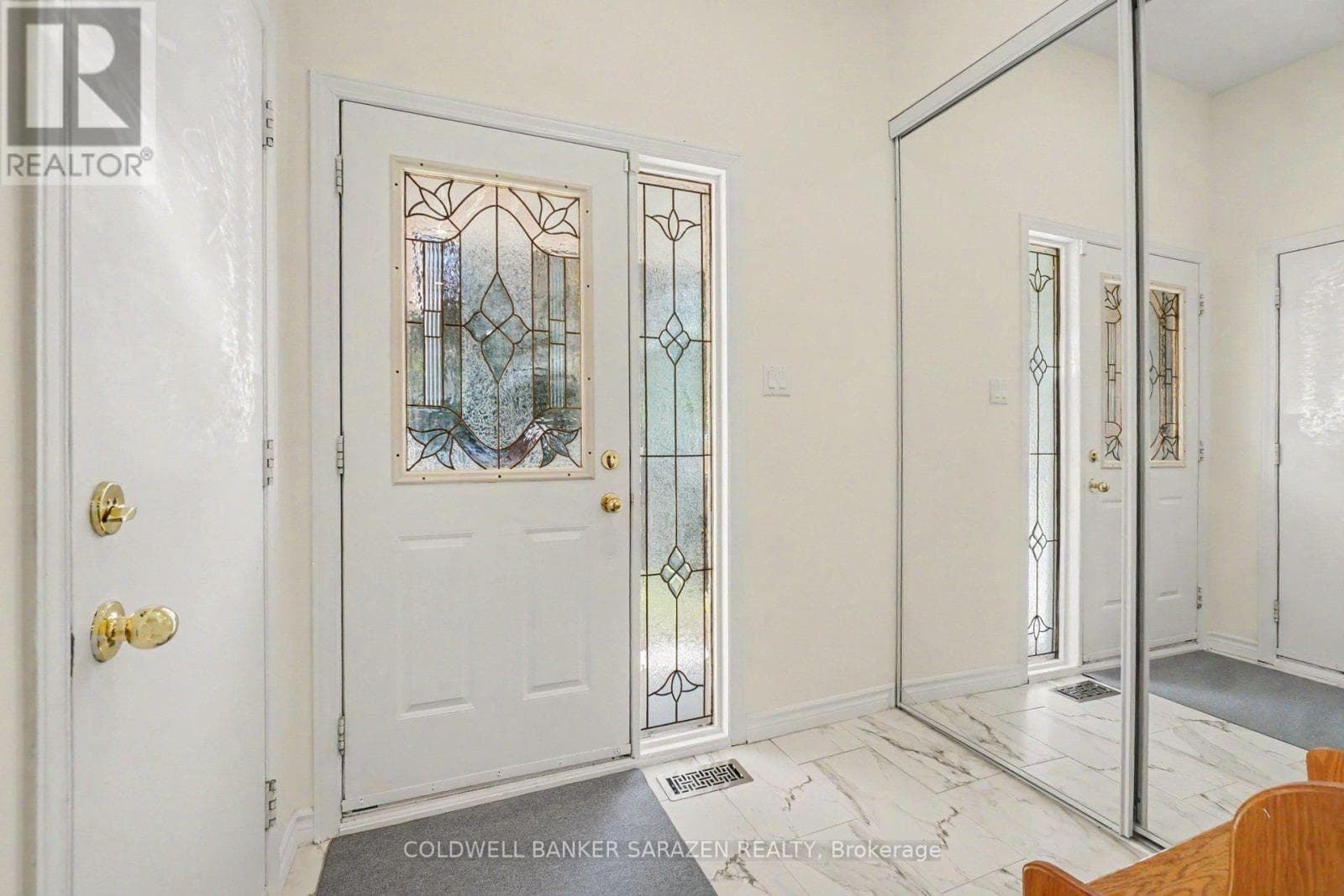 16 CROWNRIDGE DRIVE — photo 4