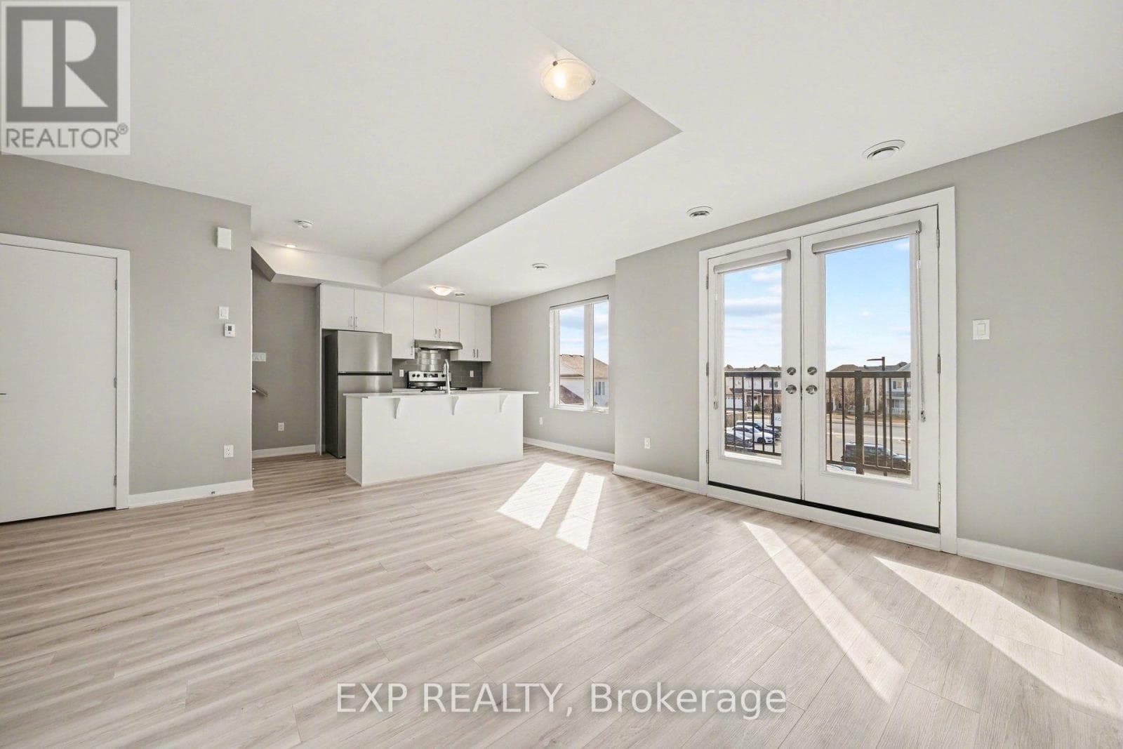 B - 195 MONACO PLACE — photo 2
