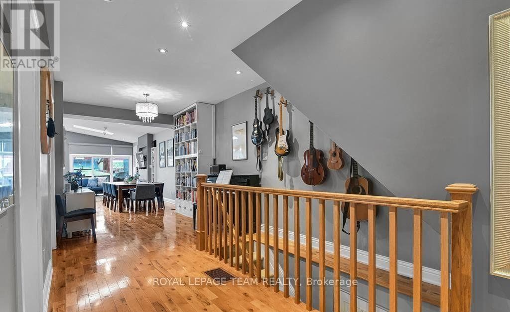 1 - 212 FLORA STREET — photo 3