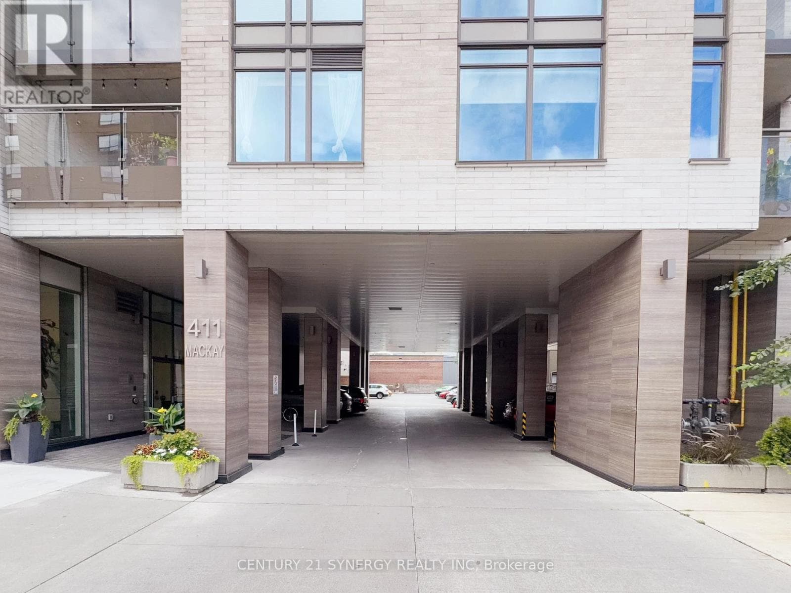 408 - 411 MACKAY STREET — photo 2