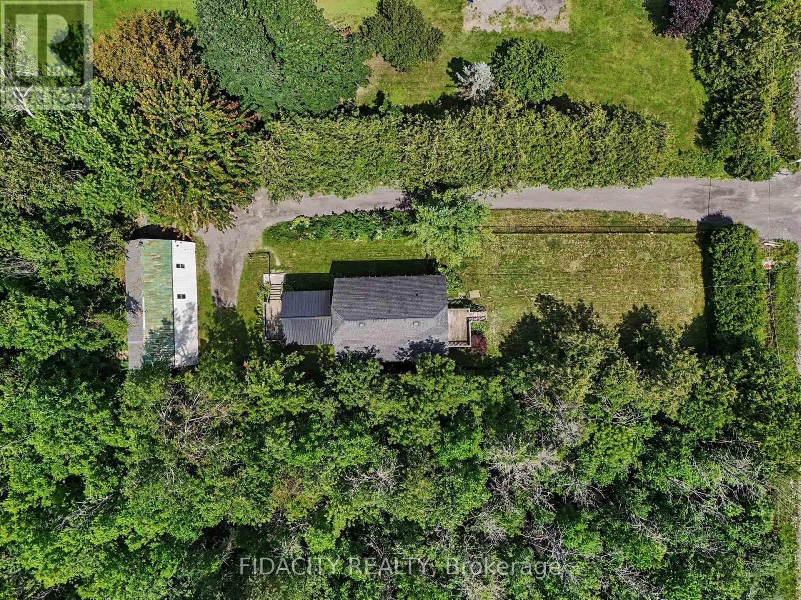 6811 FLEWELLYN ROAD — photo 3