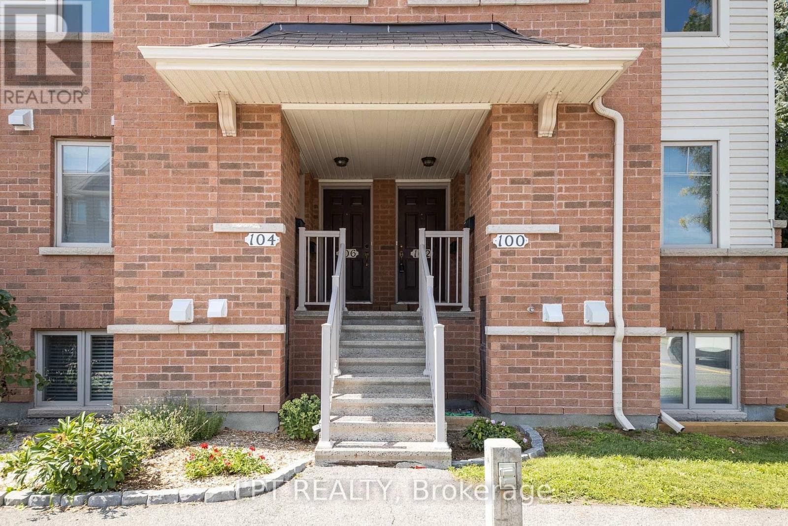 7 - 102 WINDSWEPT PRIVATE — photo 2