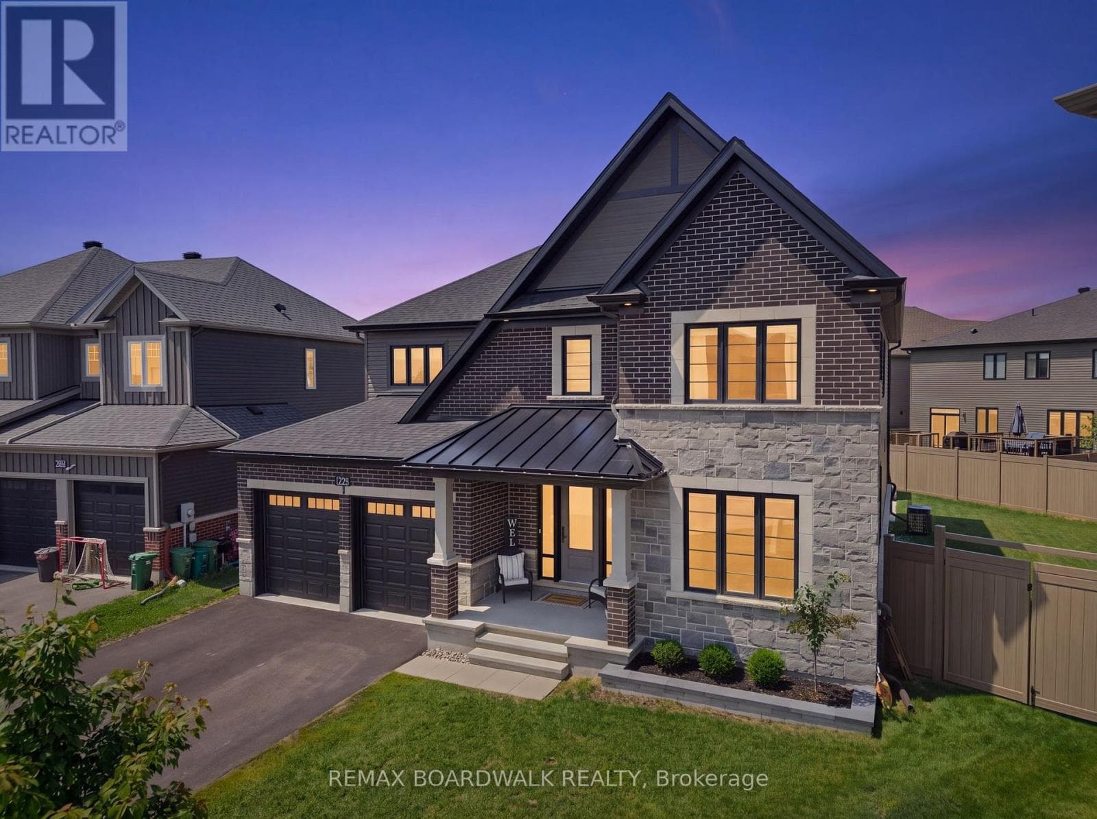 224 SKIPPER DRIVE — photo 2