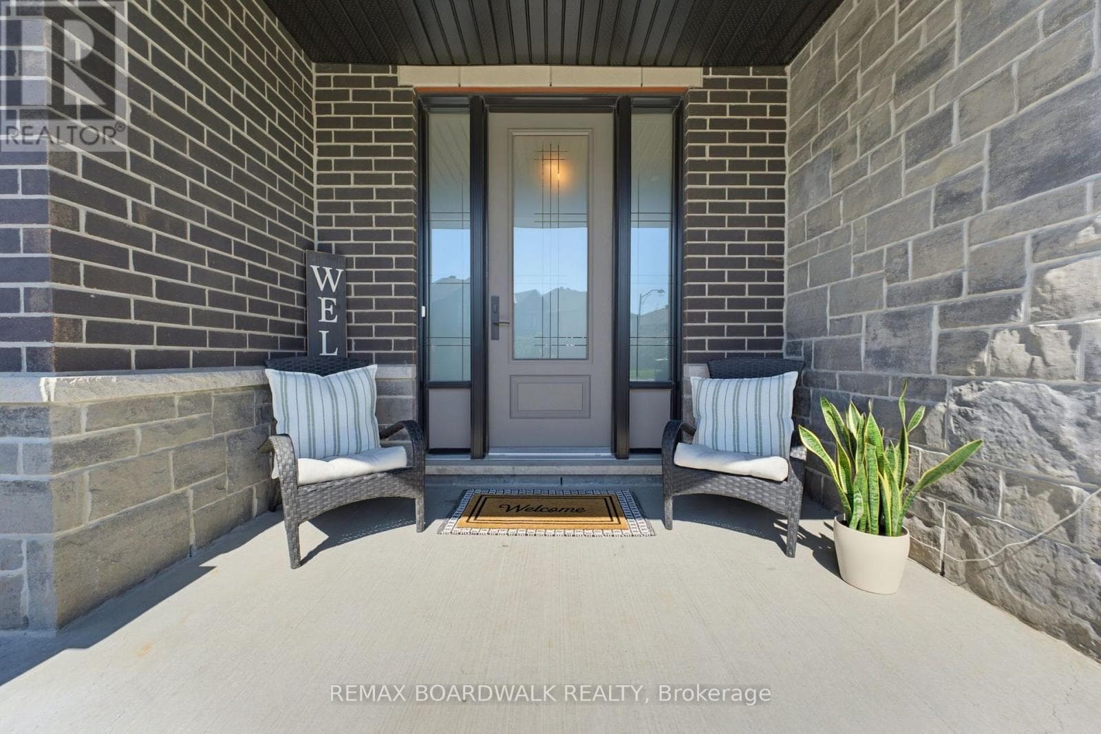 224 SKIPPER DRIVE — photo 4