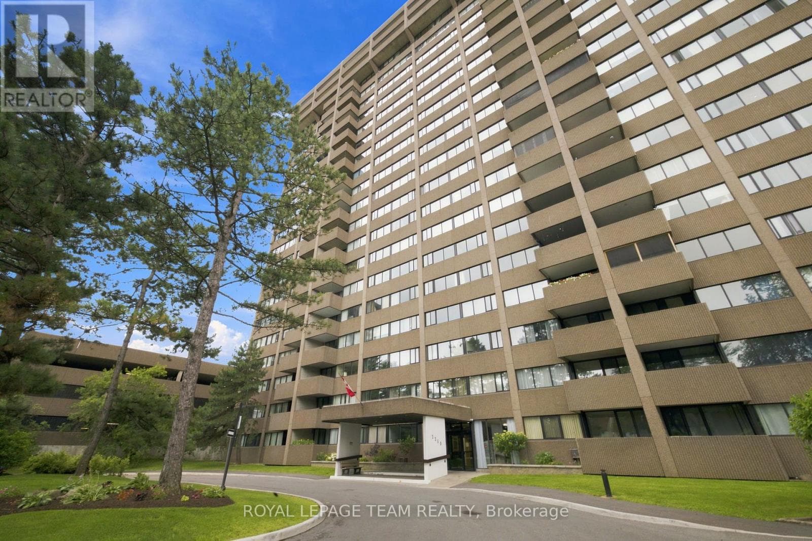 303 - 3360 SOUTHGATE ROAD — photo 2
