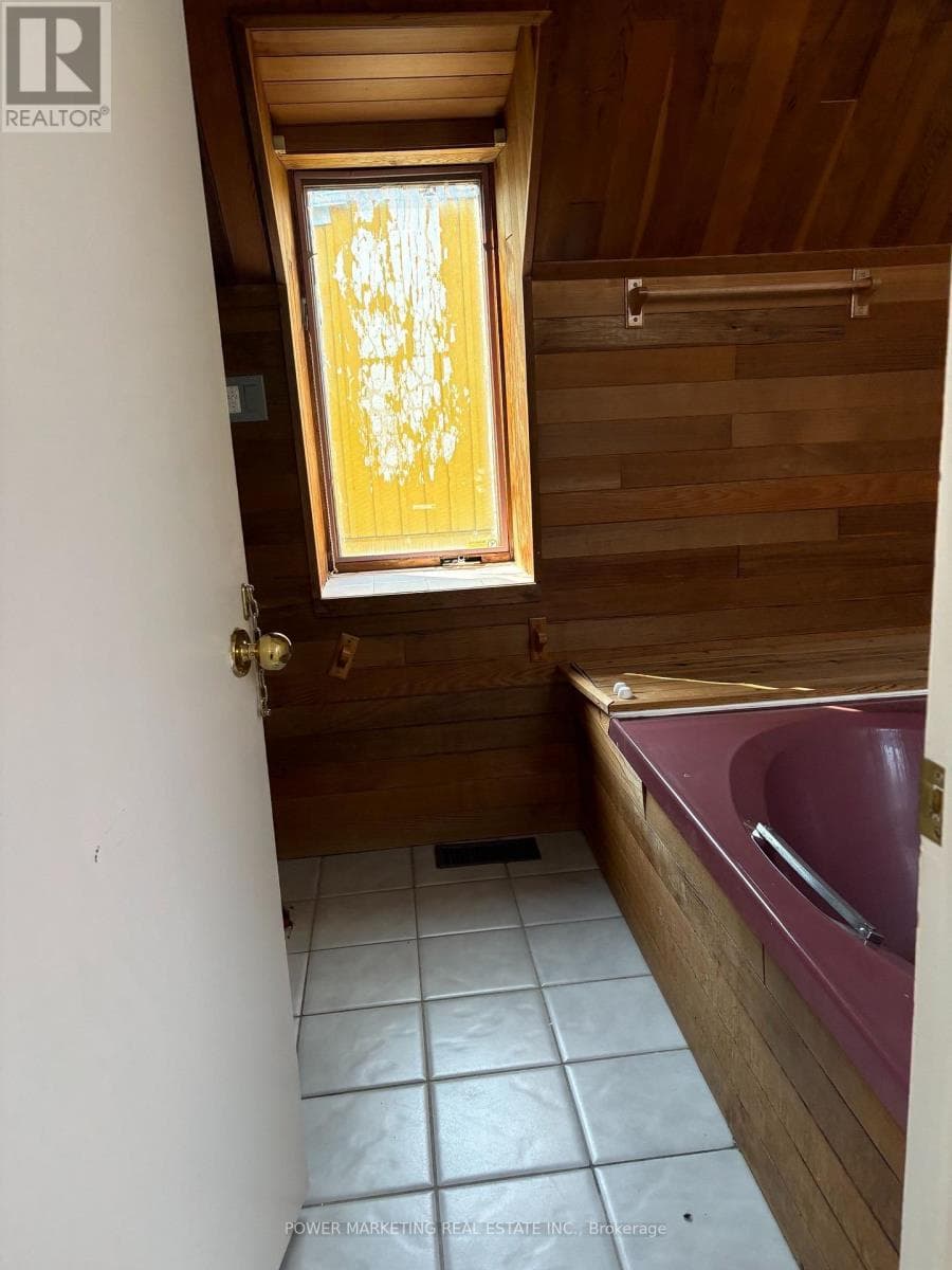 35 PINHEY STREET — photo 4