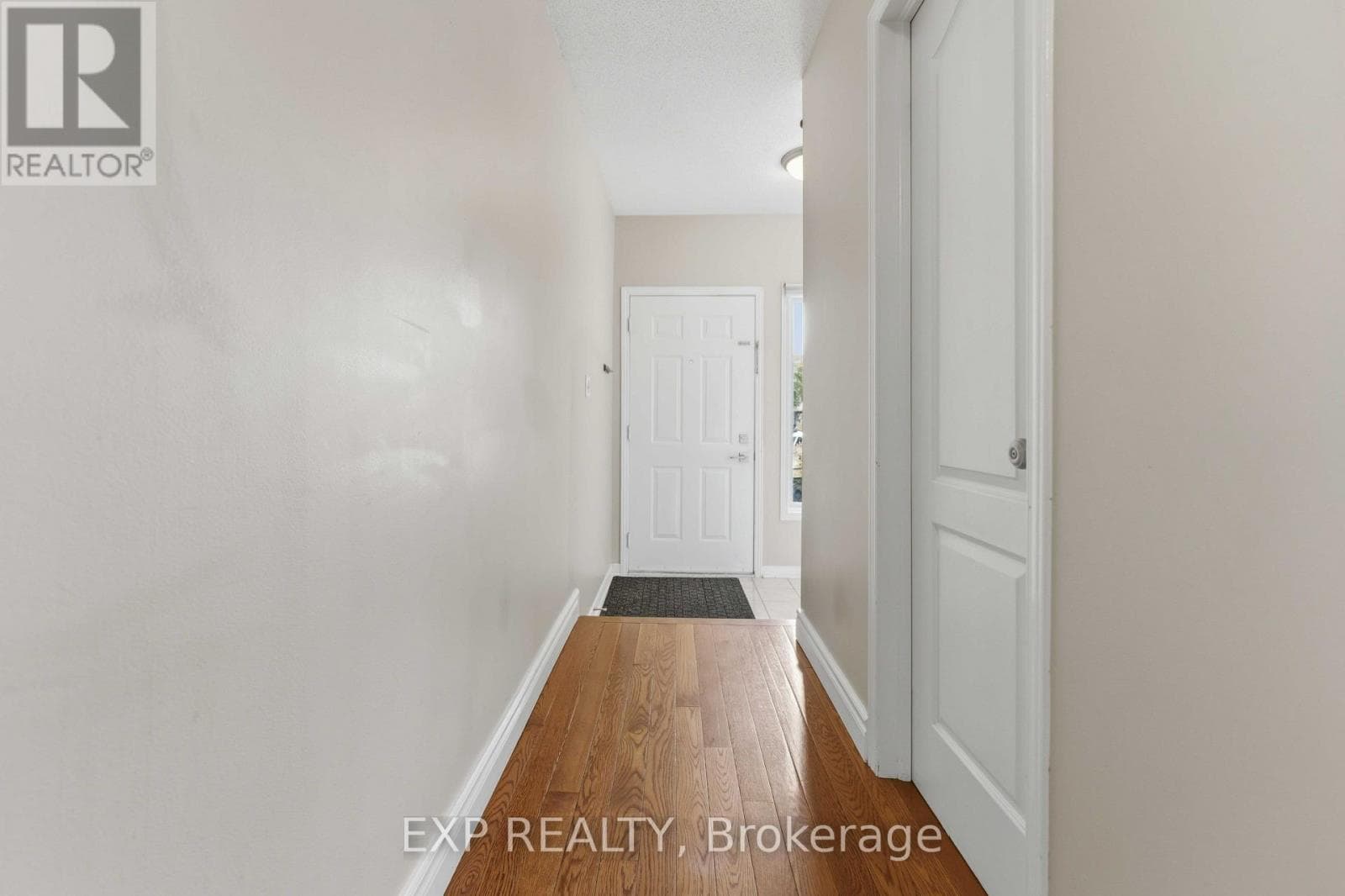 86 SCARLET COURT — photo 3