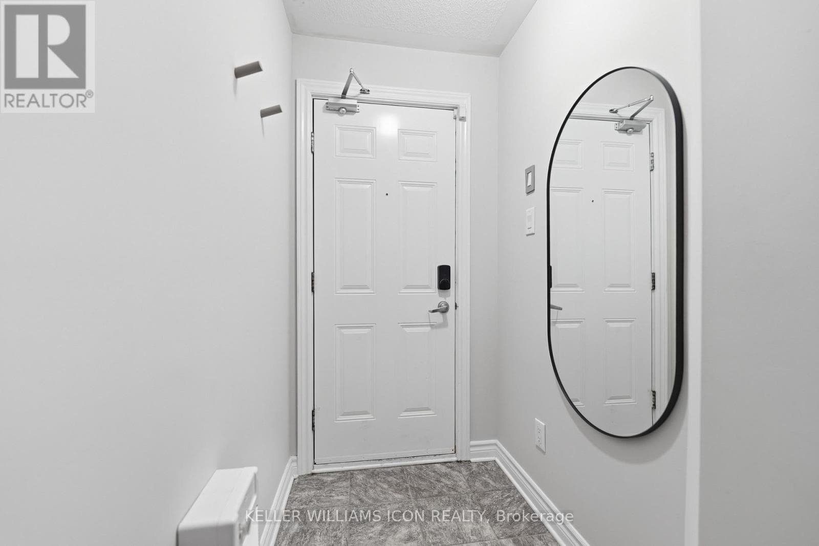 689B SUE HOLLOWAY DRIVE — photo 3