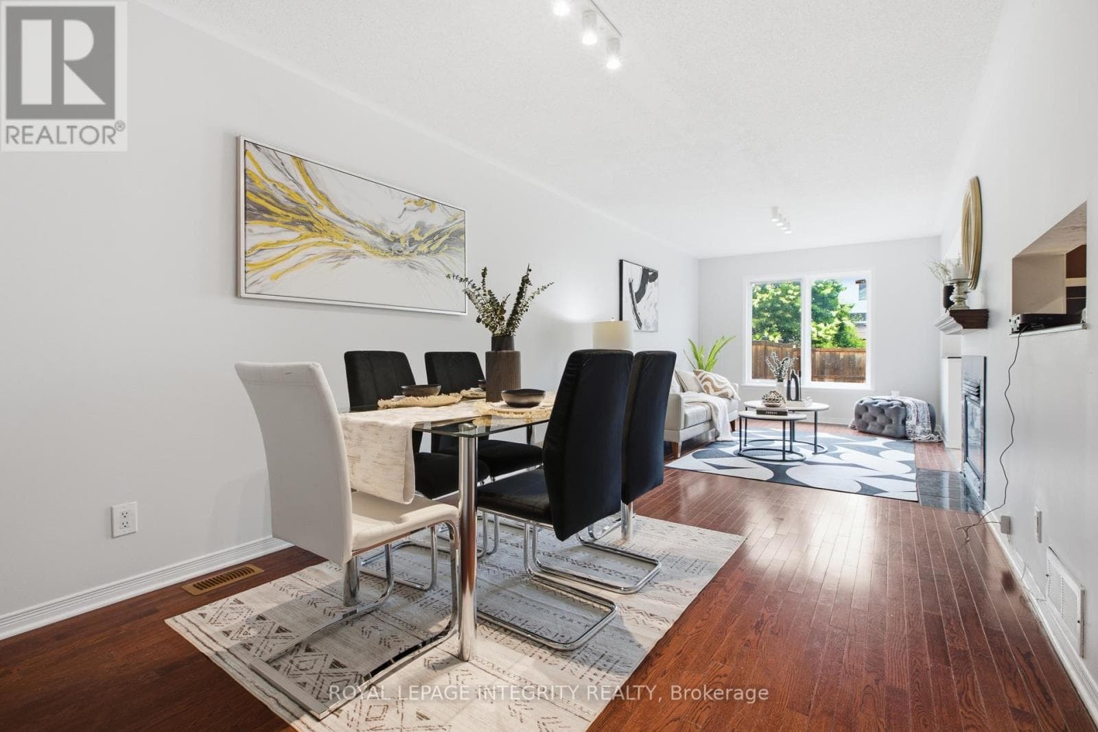 92 INVERKIP AVENUE — photo 3