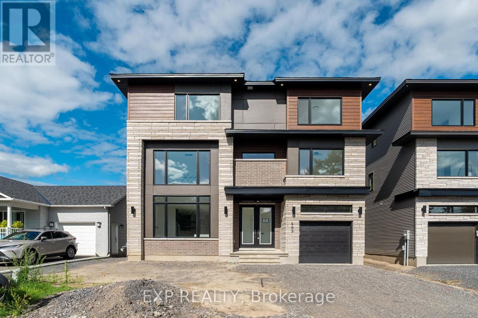 489 DUVERNAY DRIVE — photo 1