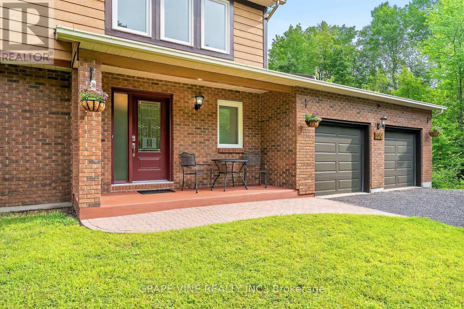 109 MIDVALE DRIVE — photo 3