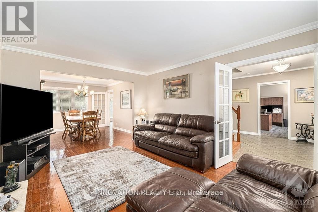 7 GRIERSON LANE — photo 3