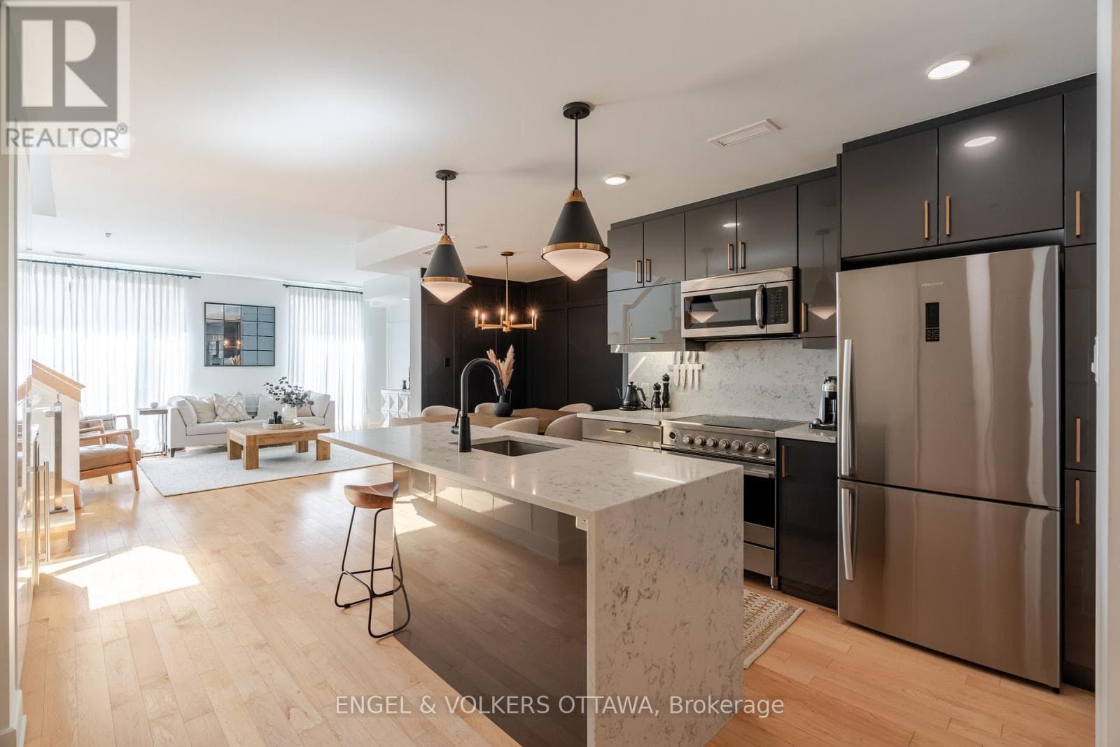 218 - 197 LISGAR STREET — photo 2