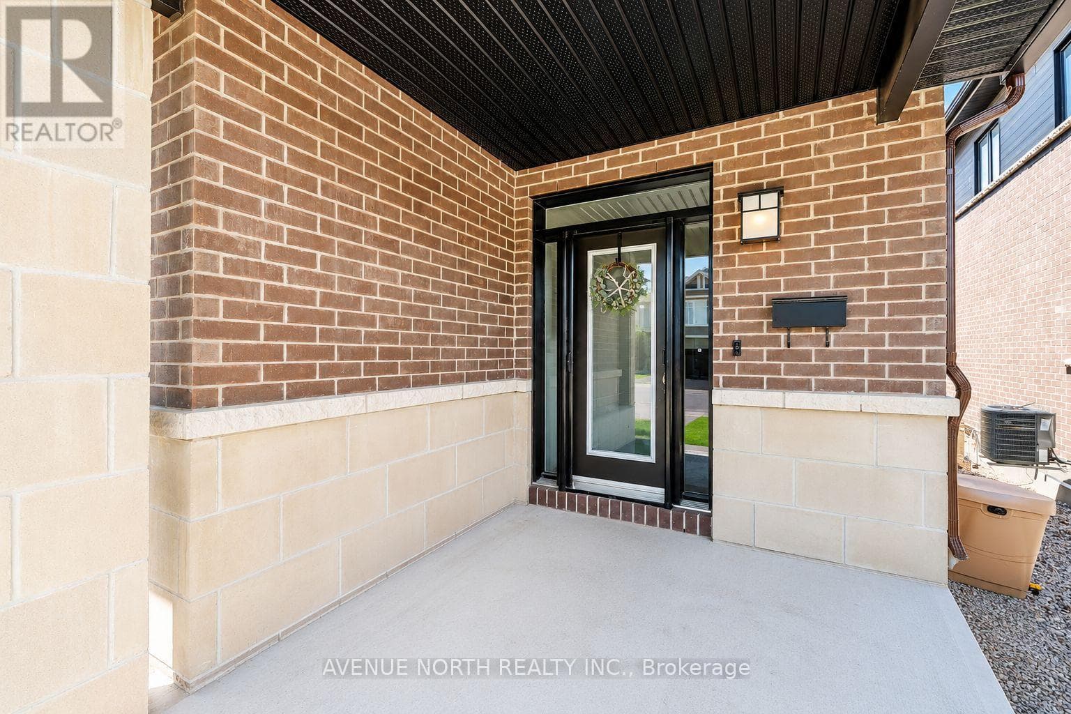 323 LYSANDER PLACE — photo 3