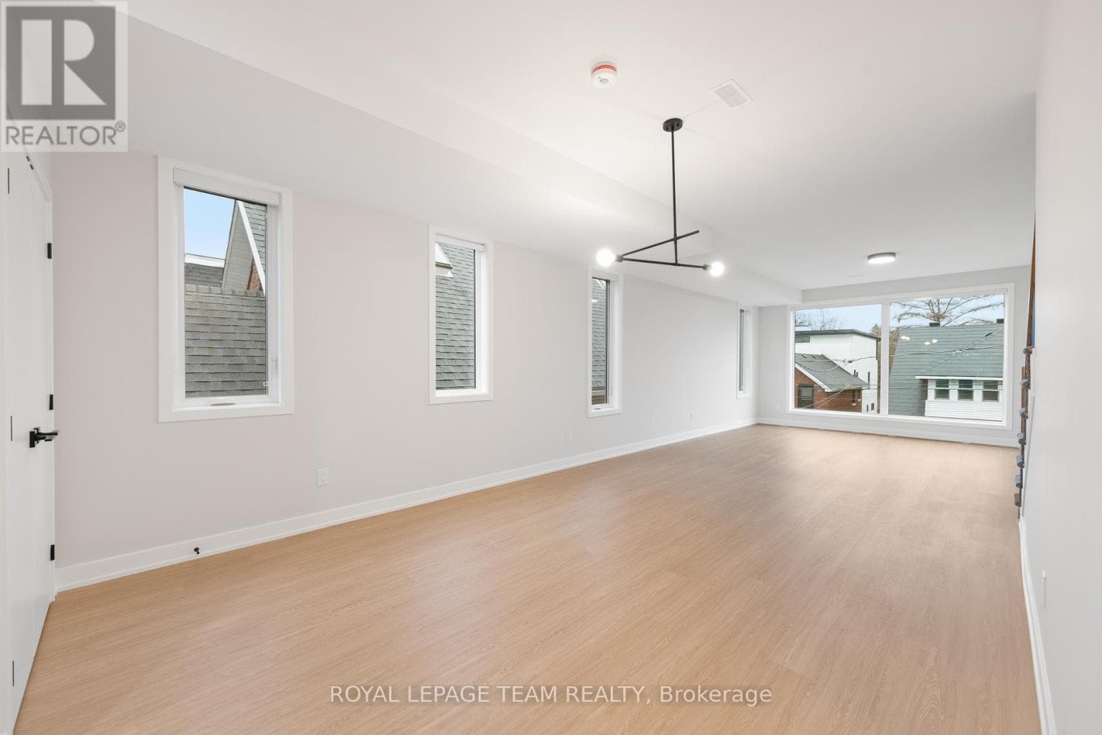 3 - 49 GROSVENOR AVENUE — photo 4