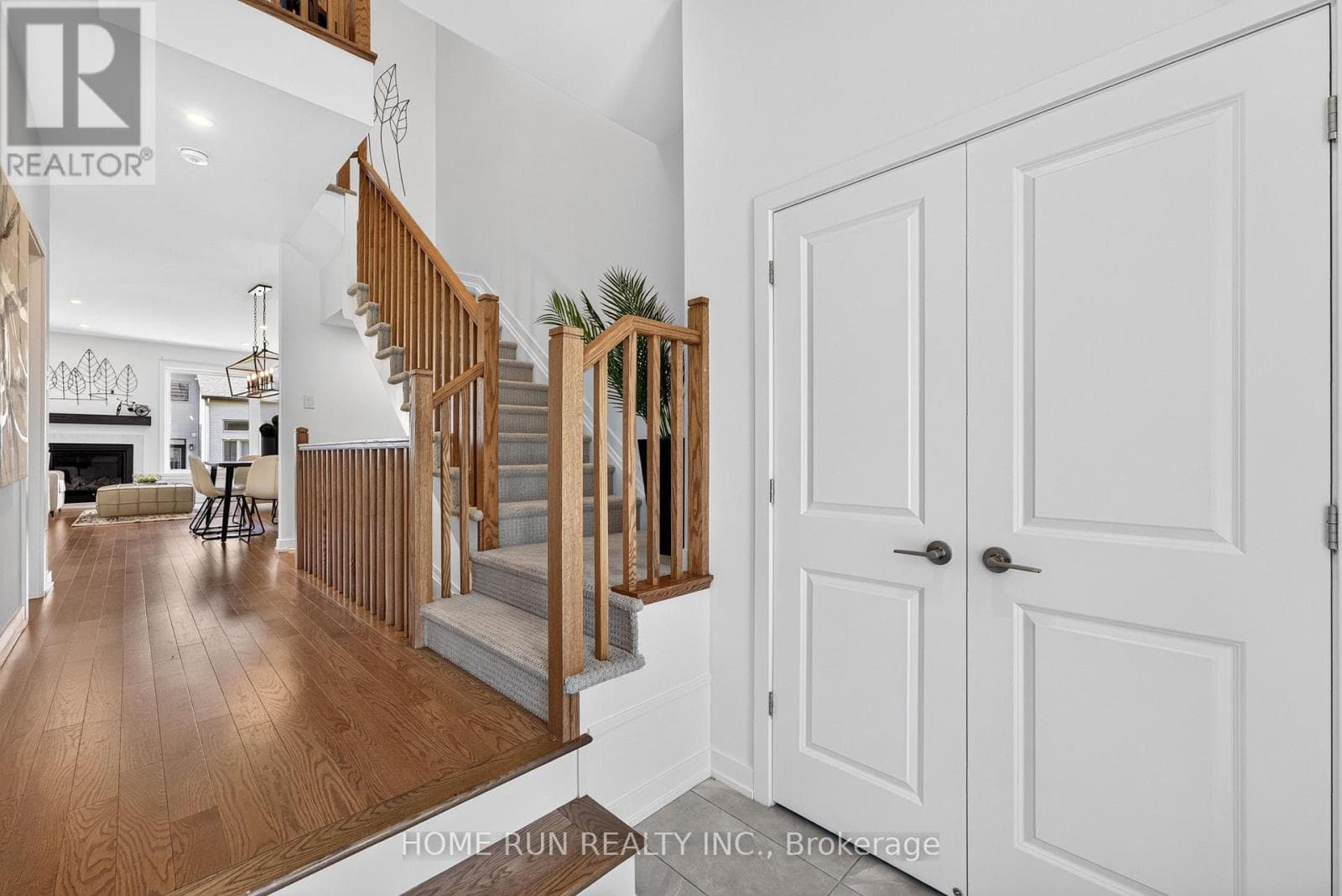 216 TRUMPETER ACRES — photo 2