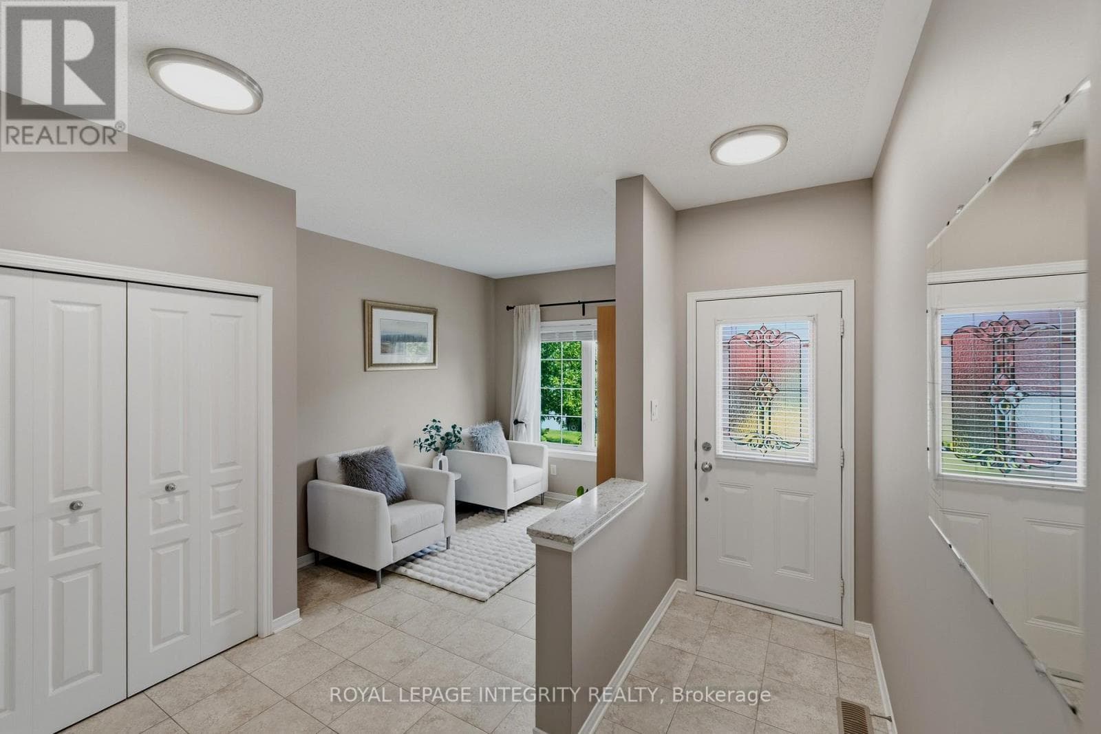 355 CELTIC RIDGE CRESCENT — photo 4