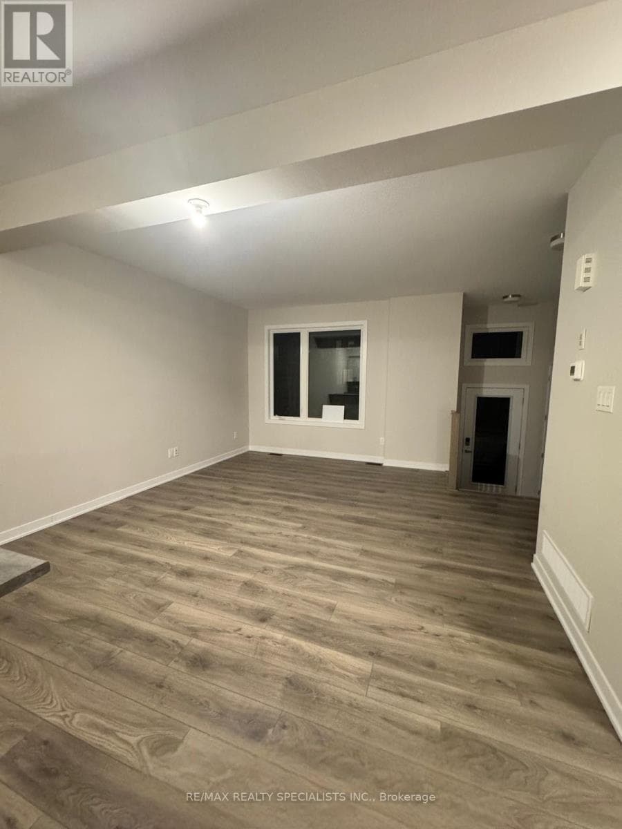 228 SPECKLED ALDER ROW — photo 1