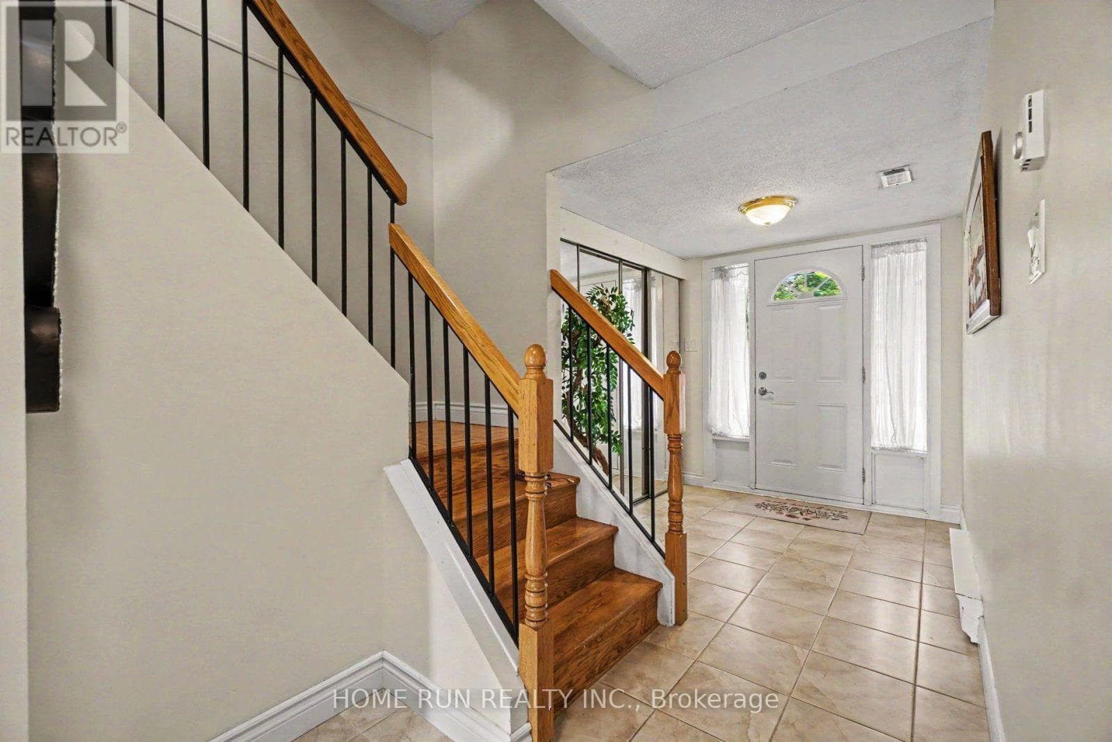 9D CASTLEBROOK LANE — photo 2