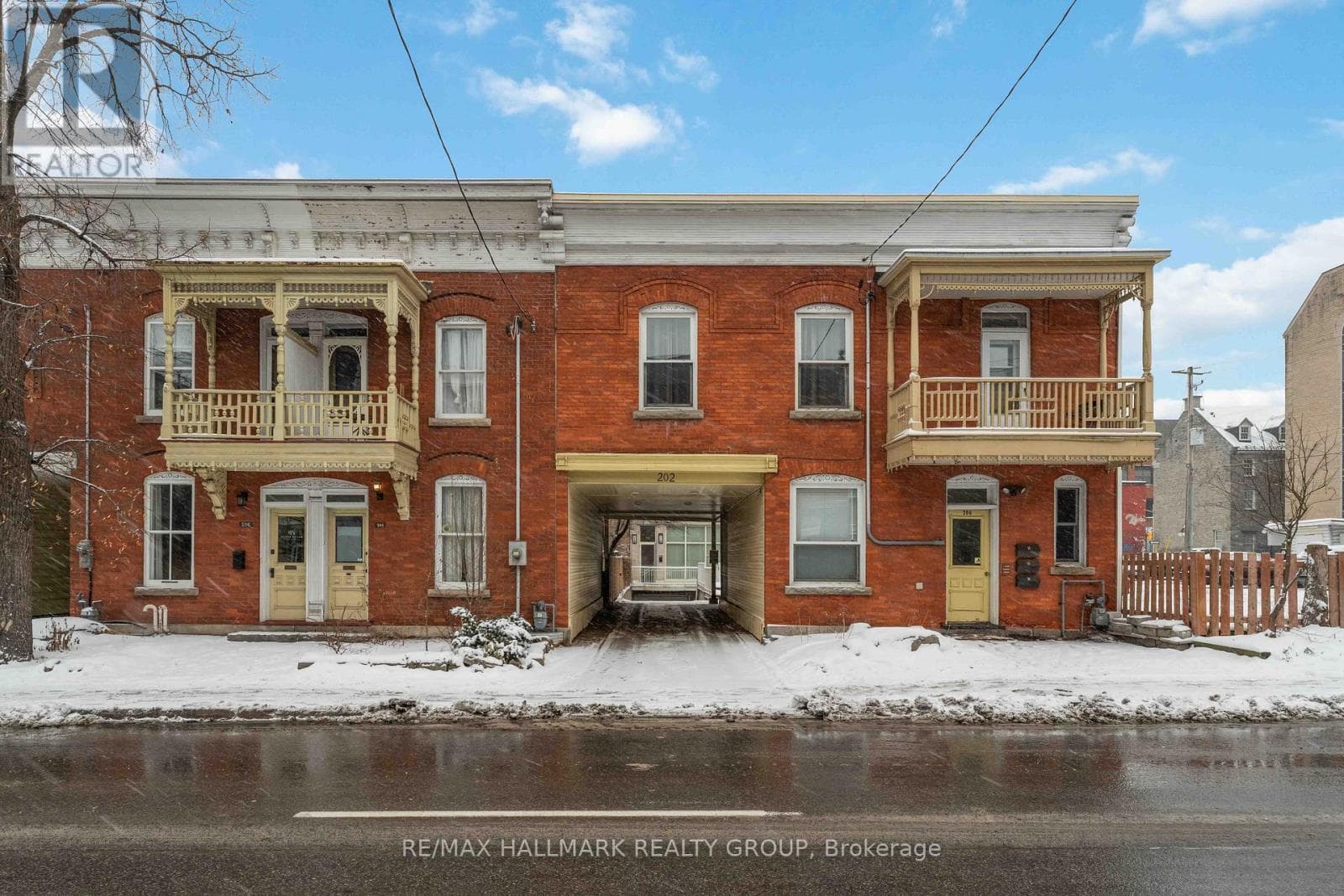 15 - 202 ST PATRICK STREET — photo 1